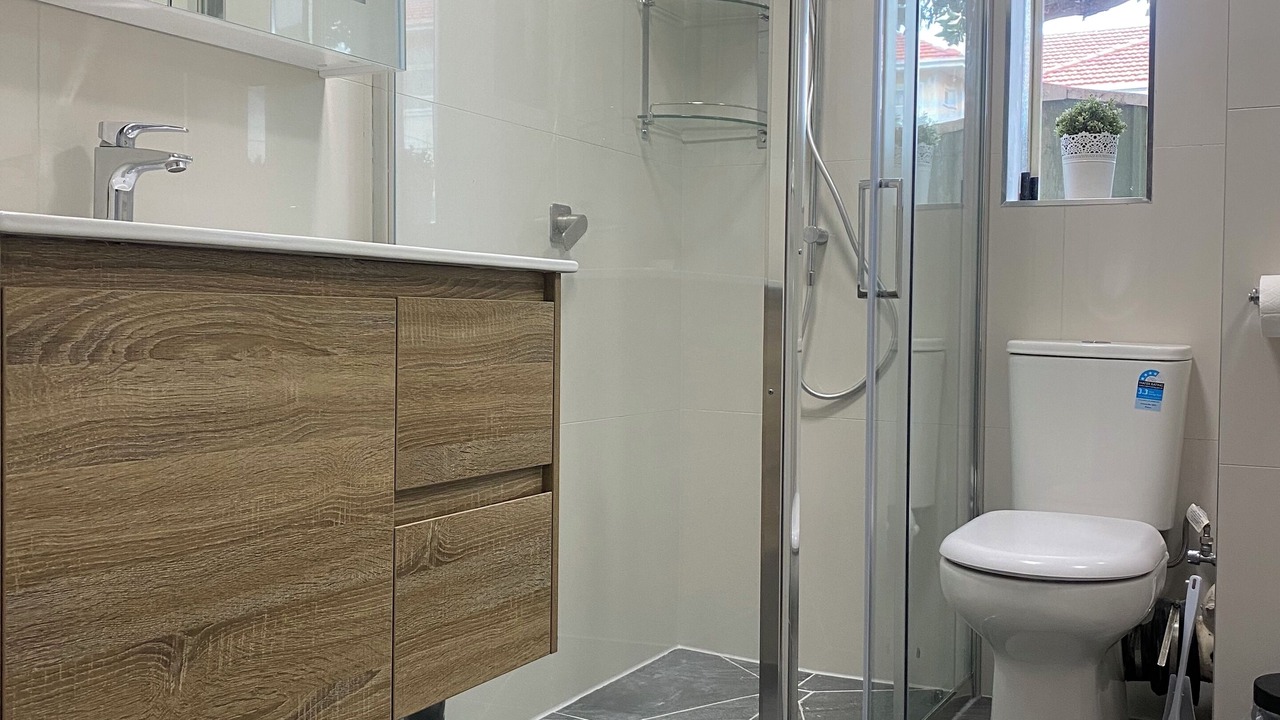Photo of Bathroom in Elwood