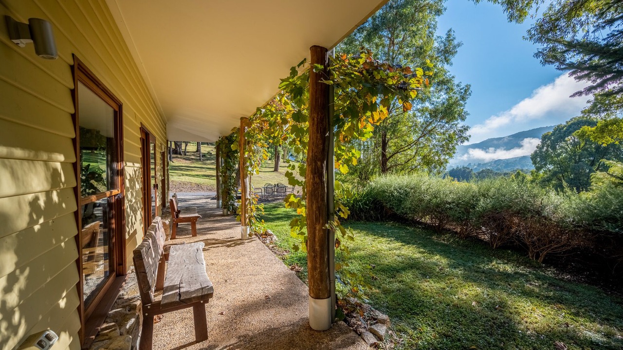 Photo of Patio Balcony in Wandiligong