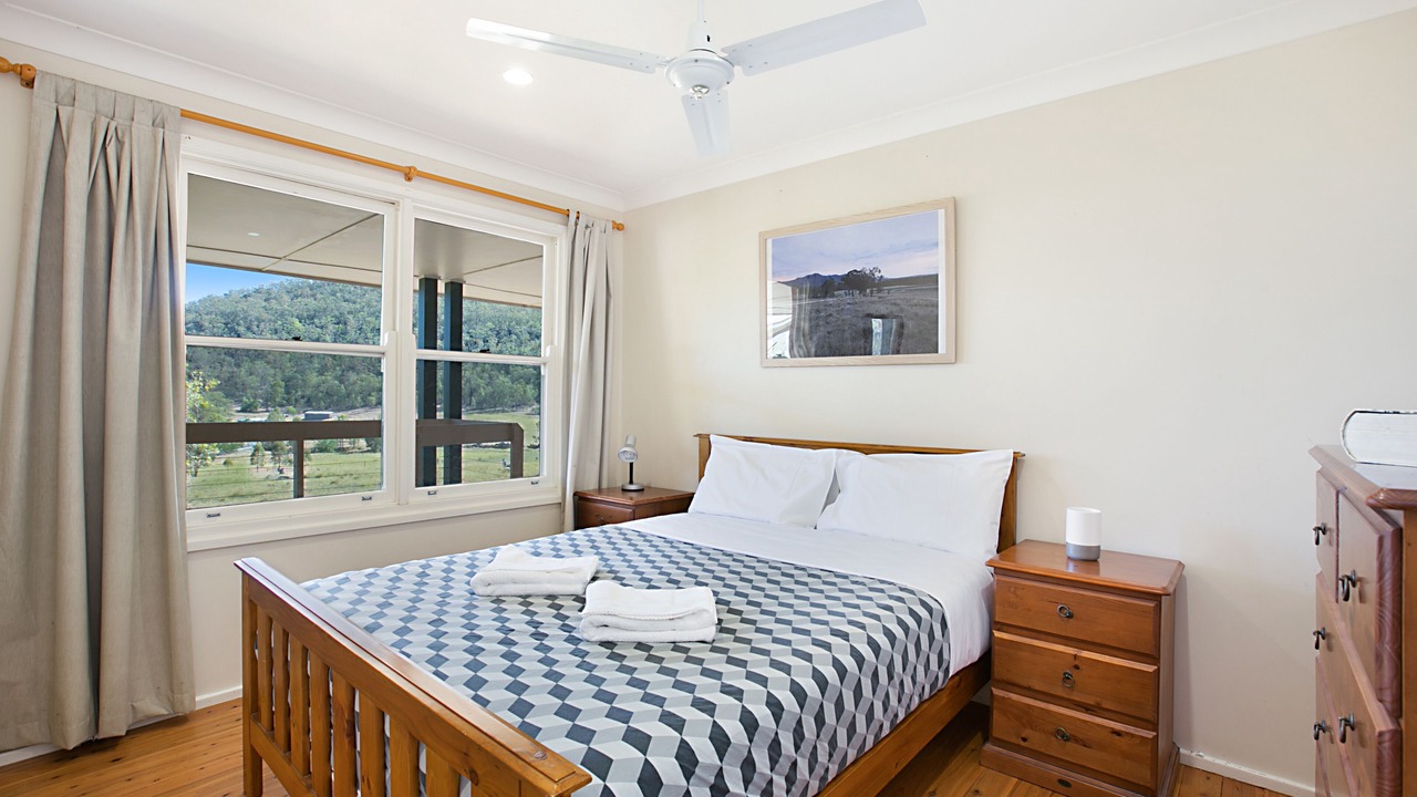 Photo of Bedroom in Broke