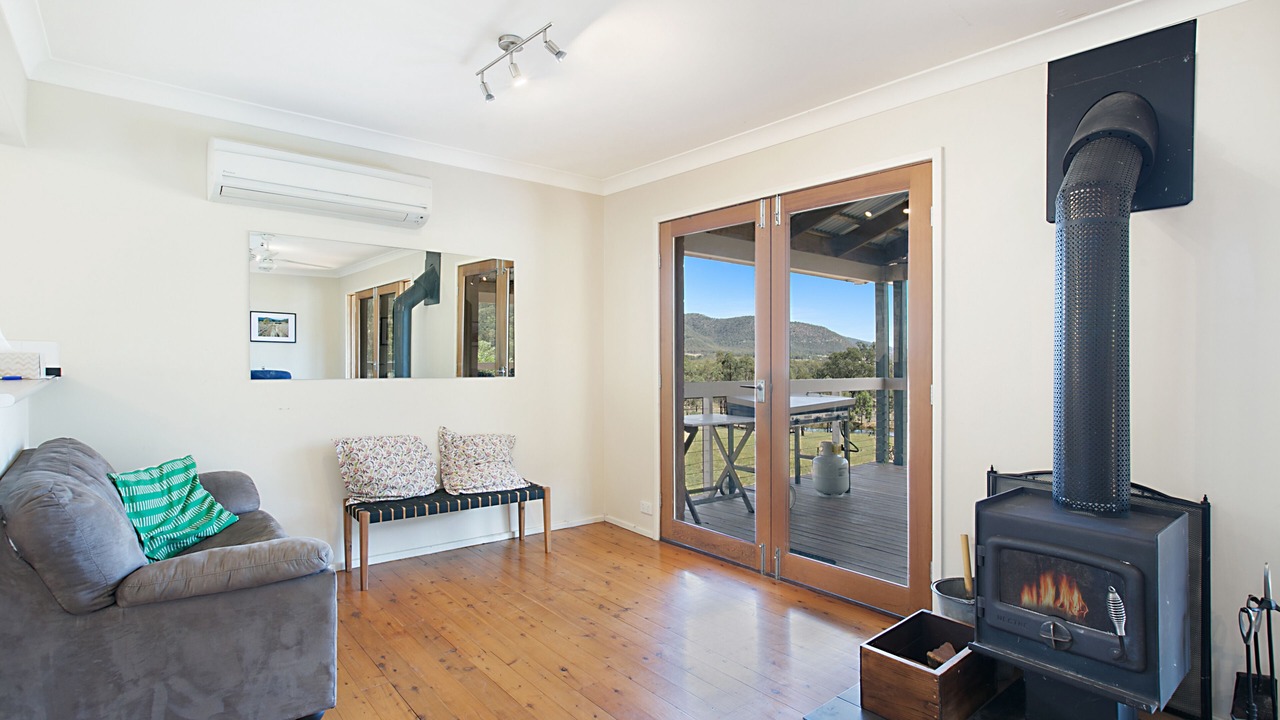 Photo of Livingroom in Broke