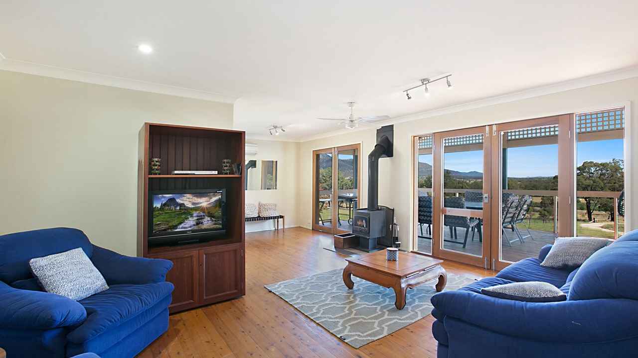 Photo of Livingroom in Broke