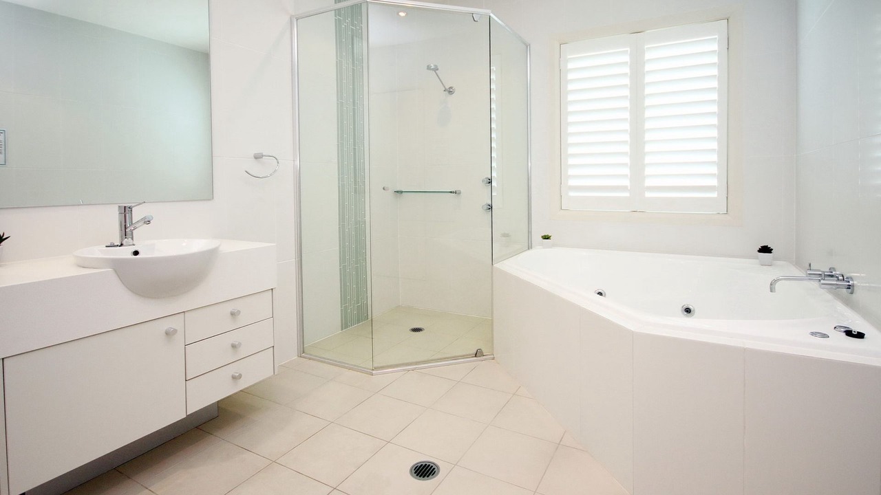 Photo of Bathroom in Salamander Bay