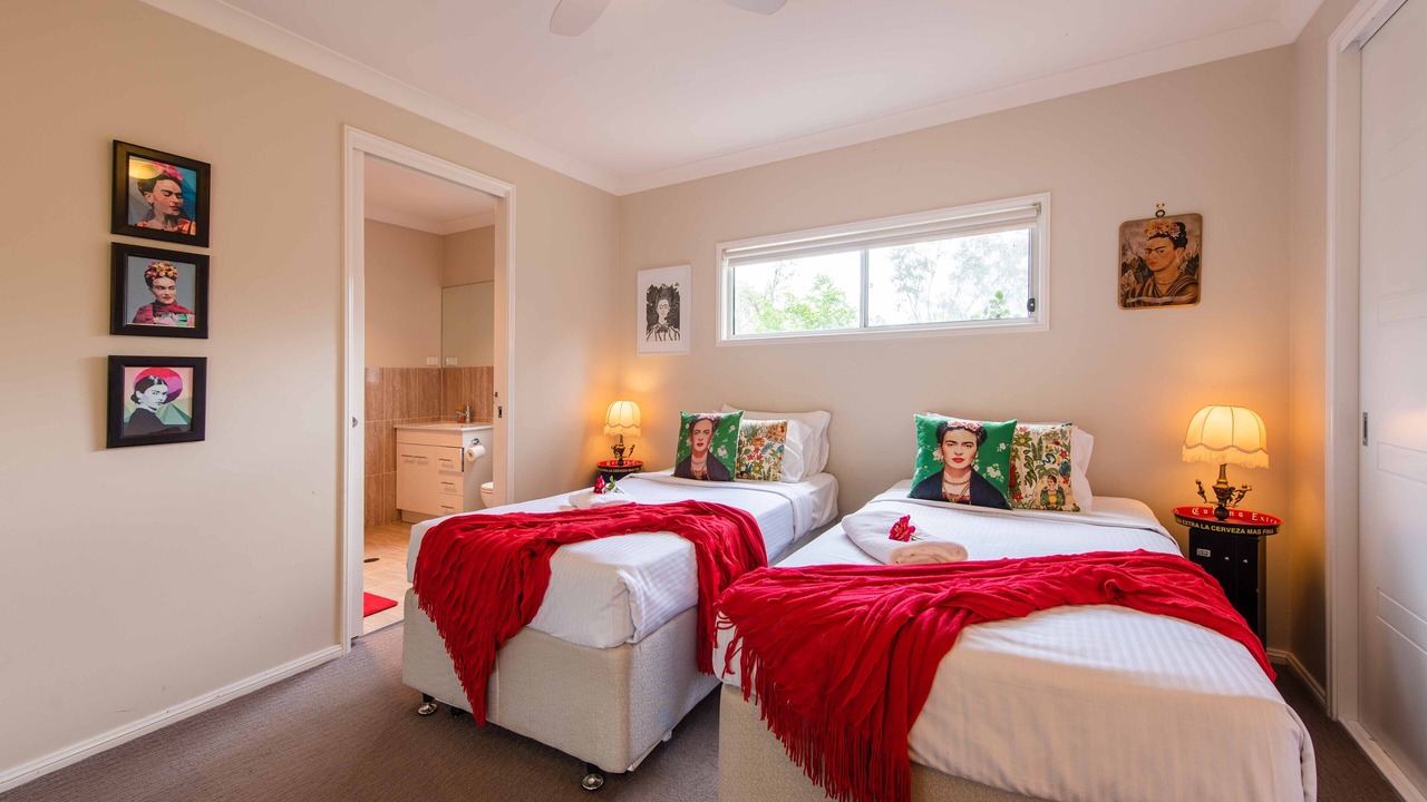 Photo of Bedroom in Broke