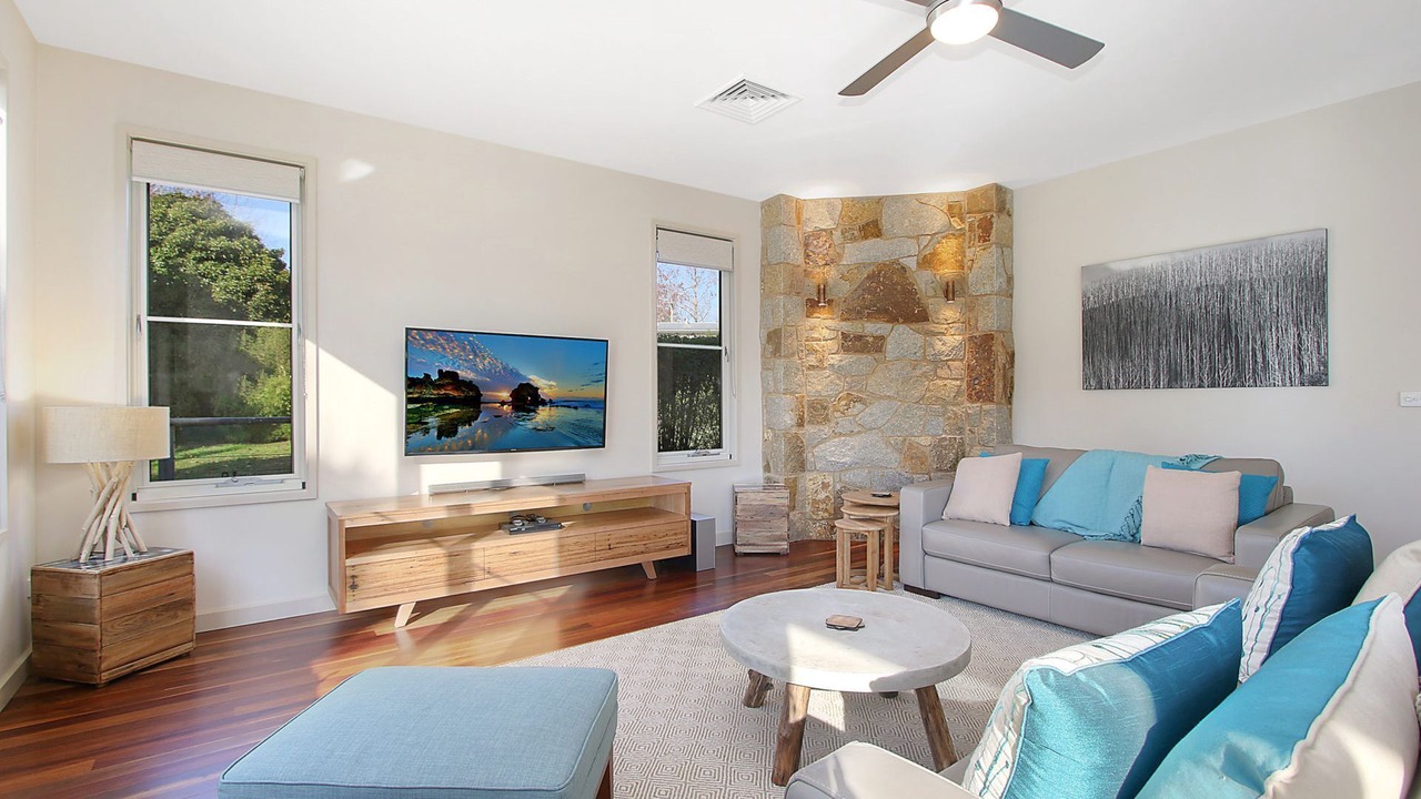 Photo of Livingroom in Bright