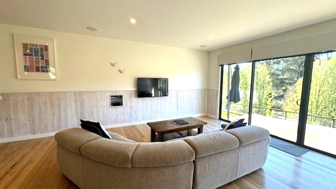 Photo of Livingroom in Bright