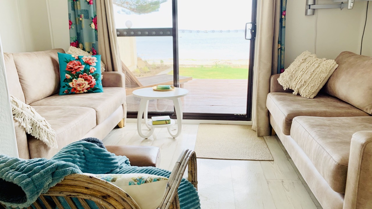 Photo of Livingroom in Mount Dutton Bay