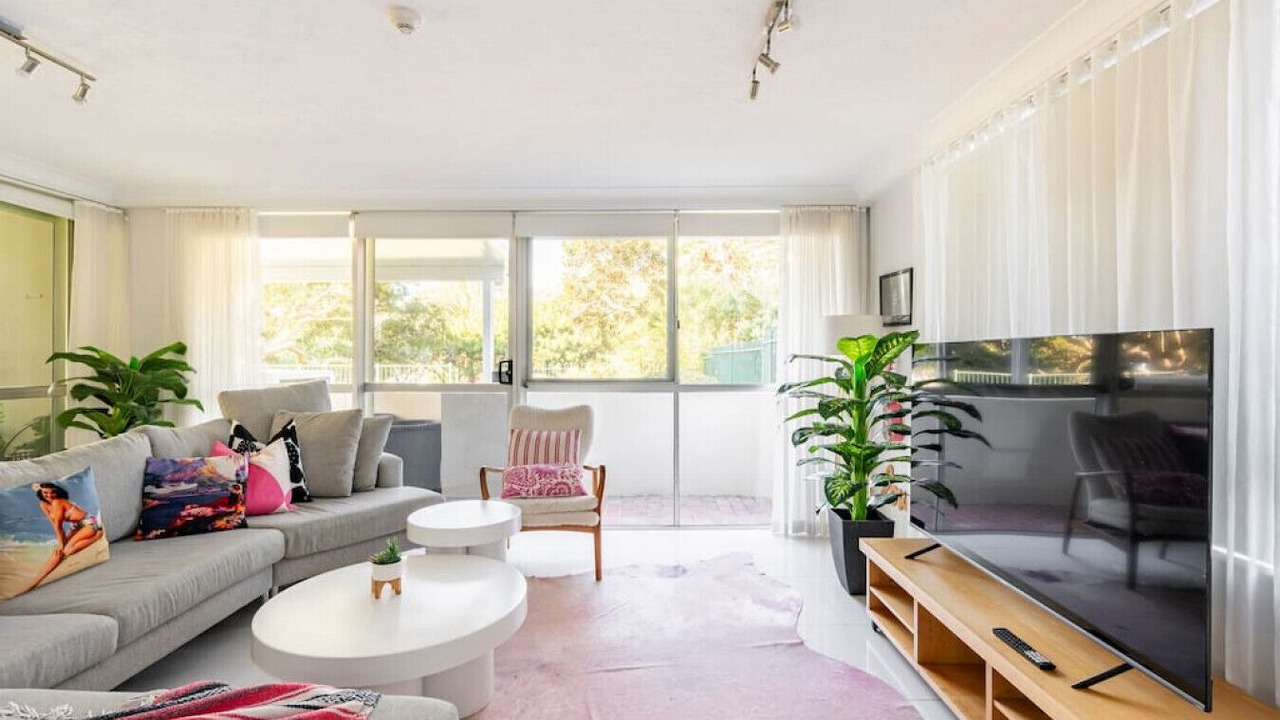 Photo of Livingroom in Burleigh Heads