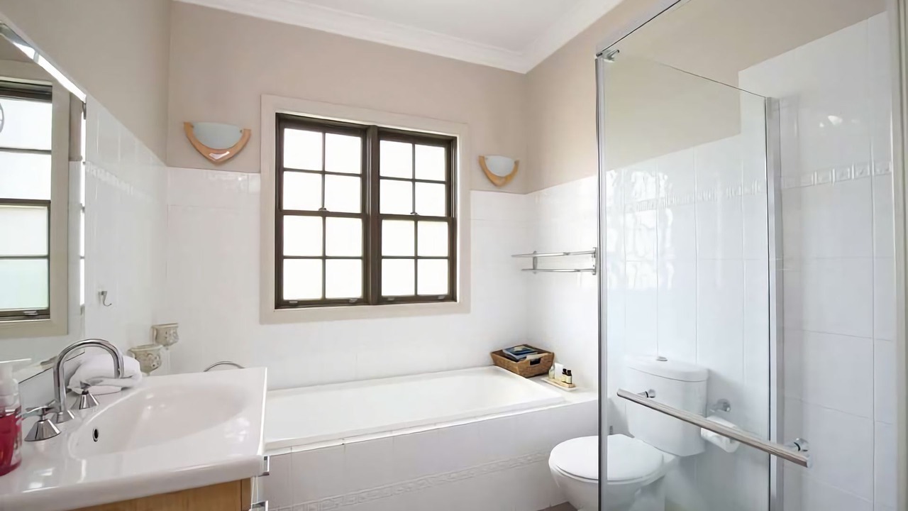 Photo of Bathroom in Blackheath