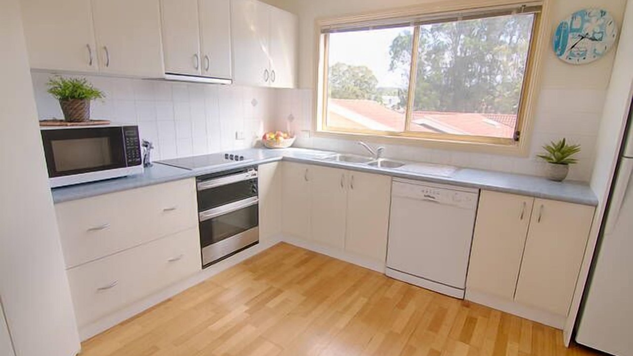 Photo of Kitchen in Batehaven