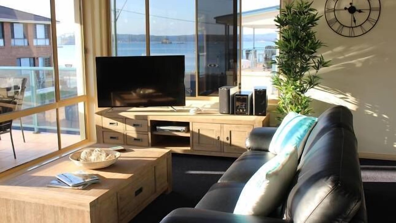 Photo of Livingroom in Batehaven