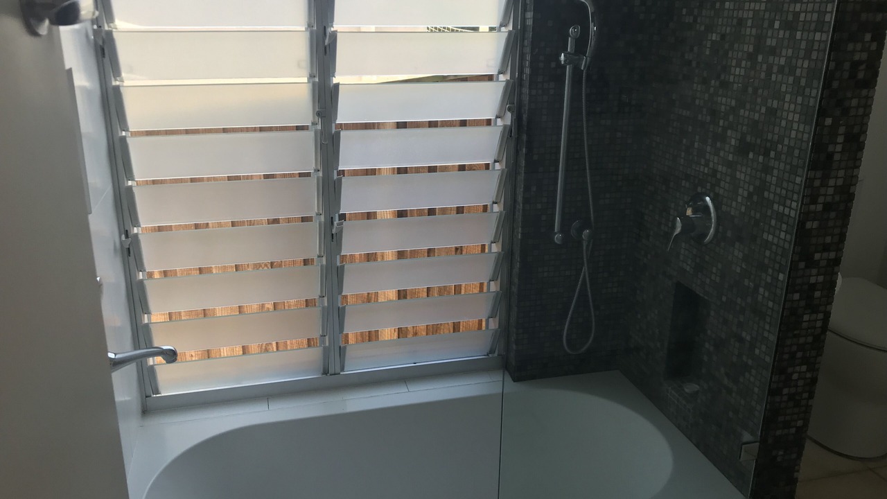 Photo of Bathroom in Freshwater