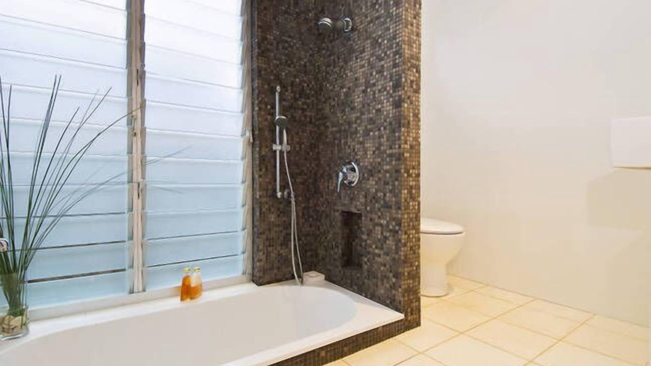 Photo of Bathroom in Freshwater