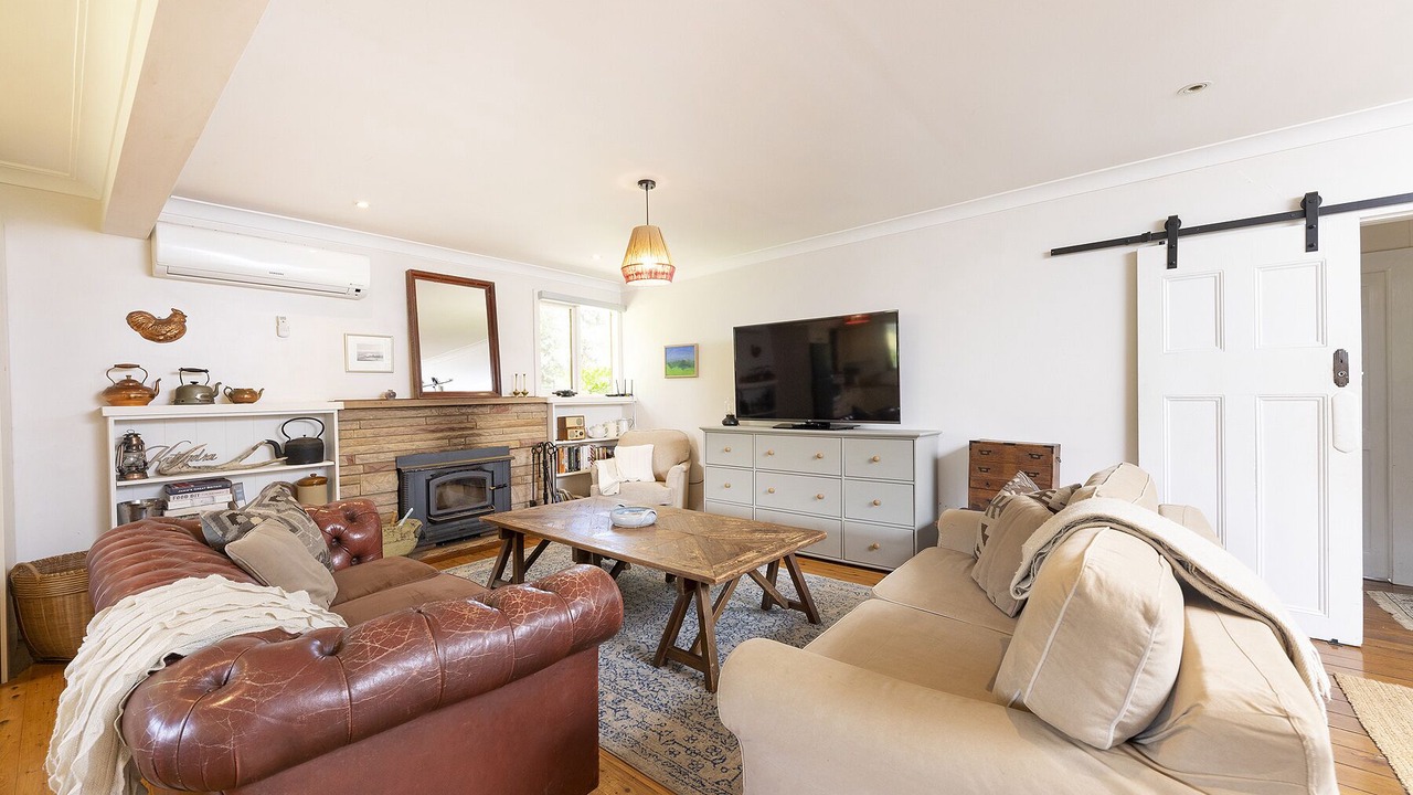 Photo of Livingroom in Coomba Bay