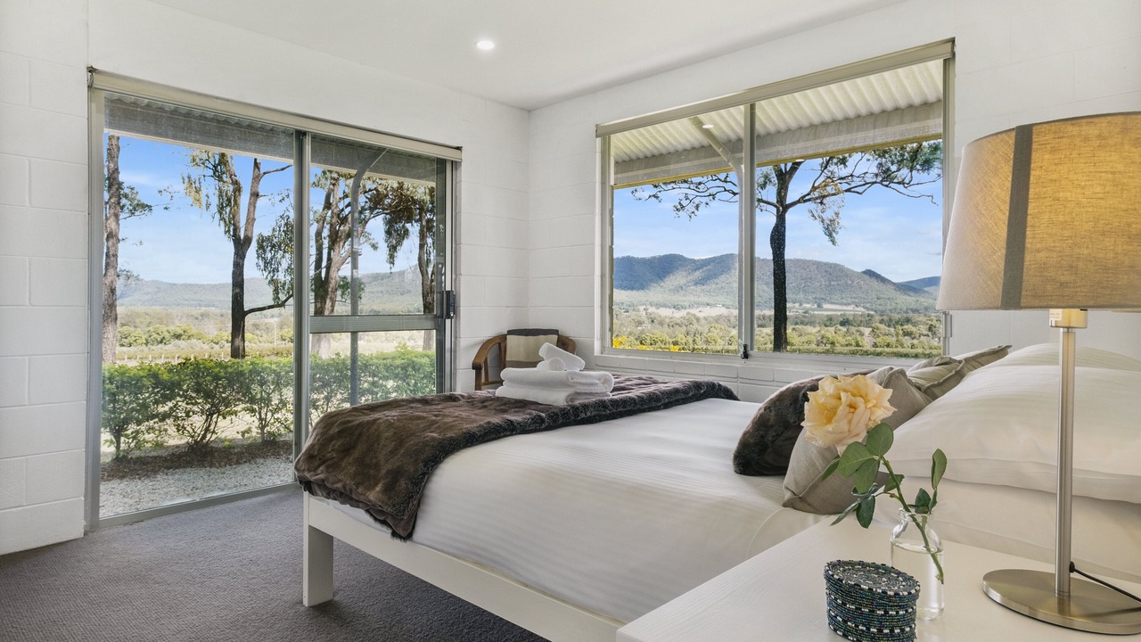 Photo of Bedroom in Broke