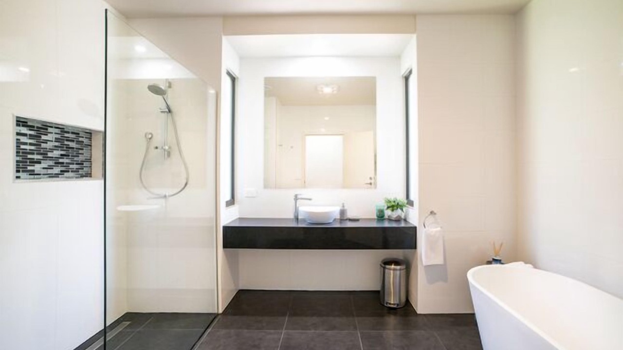 Photo of Bathroom in Halls Gap