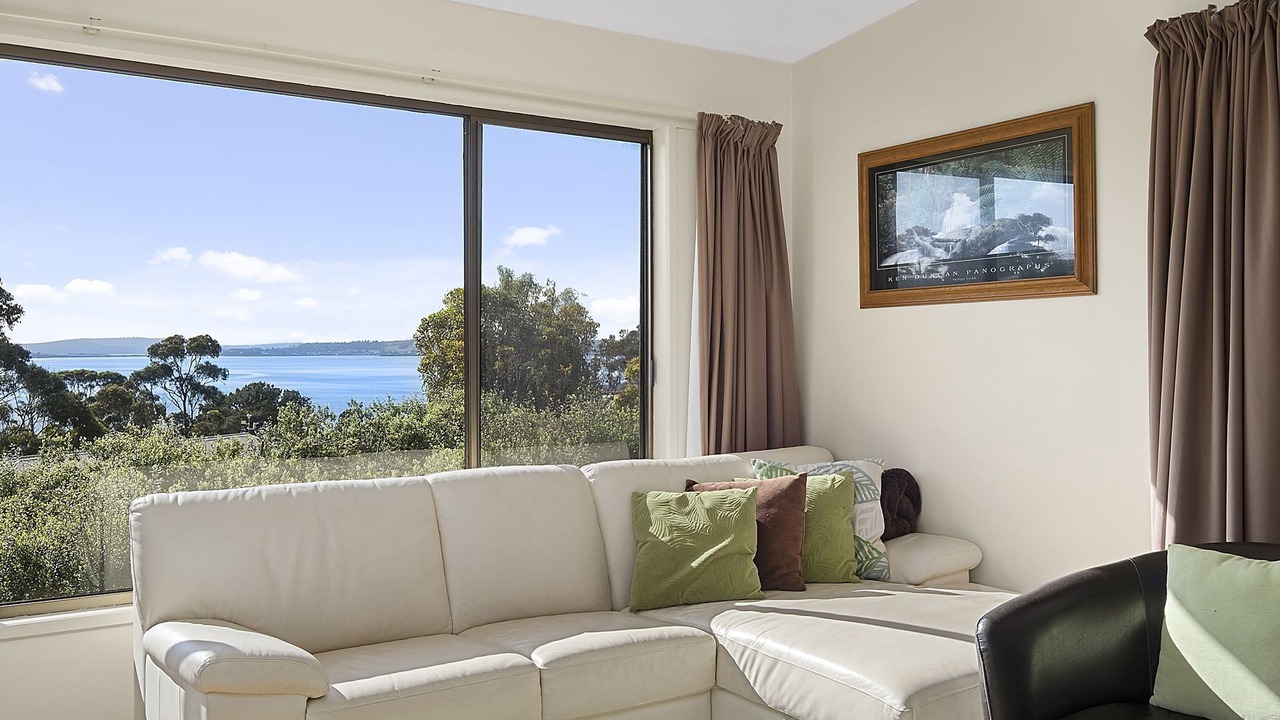 Photo of Livingroom in Blackmans Bay