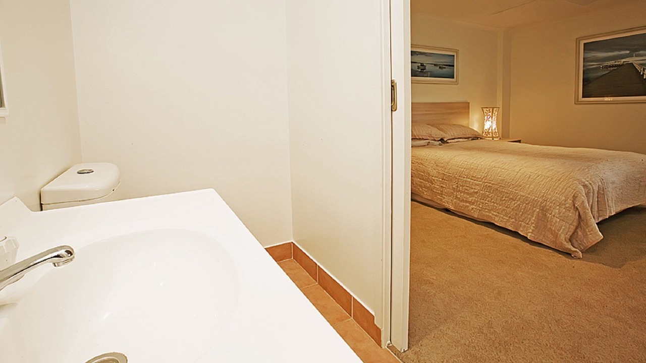 Photo of Bathroom in Cowes