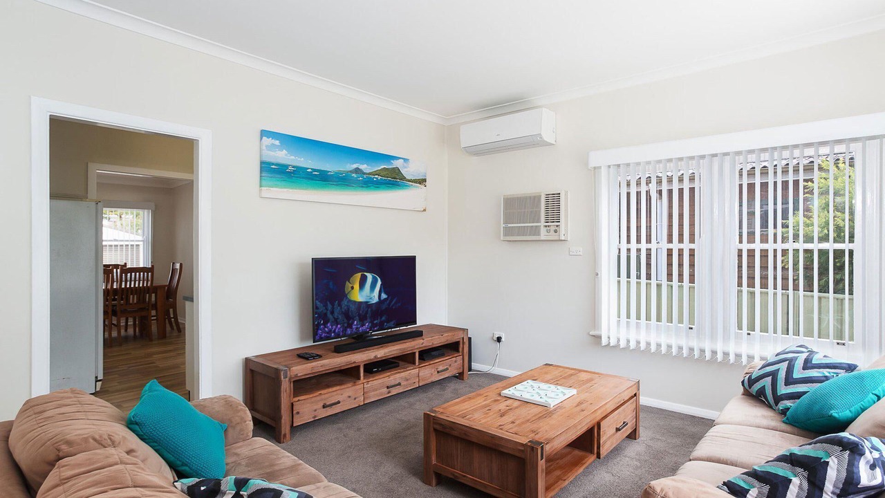 Photo of Livingroom in Shoal Bay