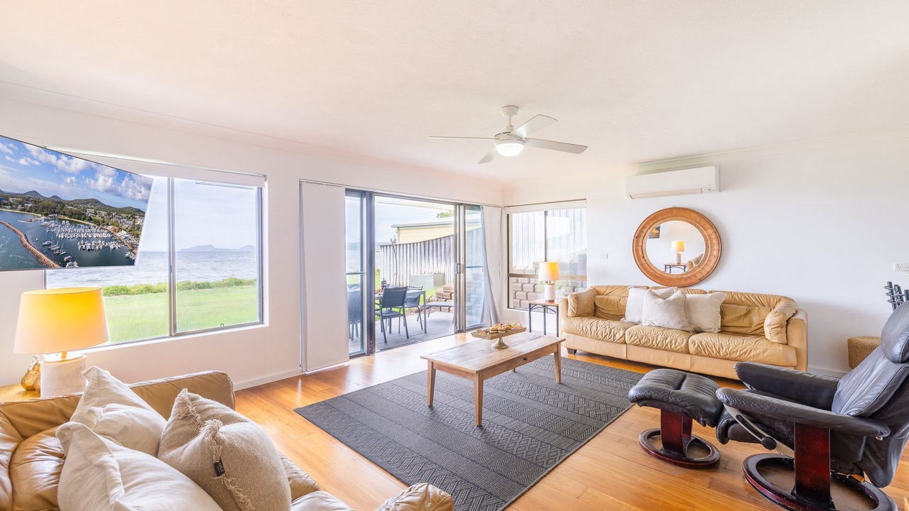 Photo of Livingroom in Soldiers Point