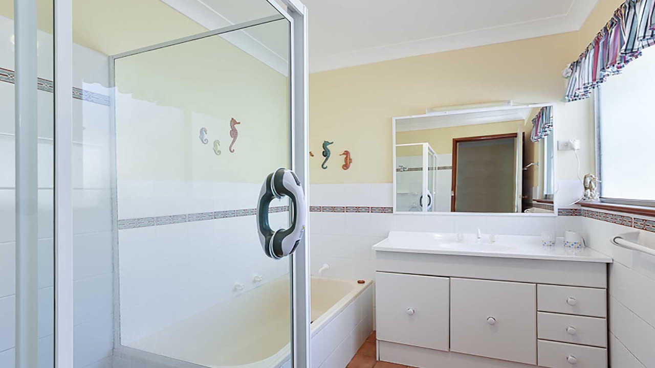 Photo of Bathroom in Corlette