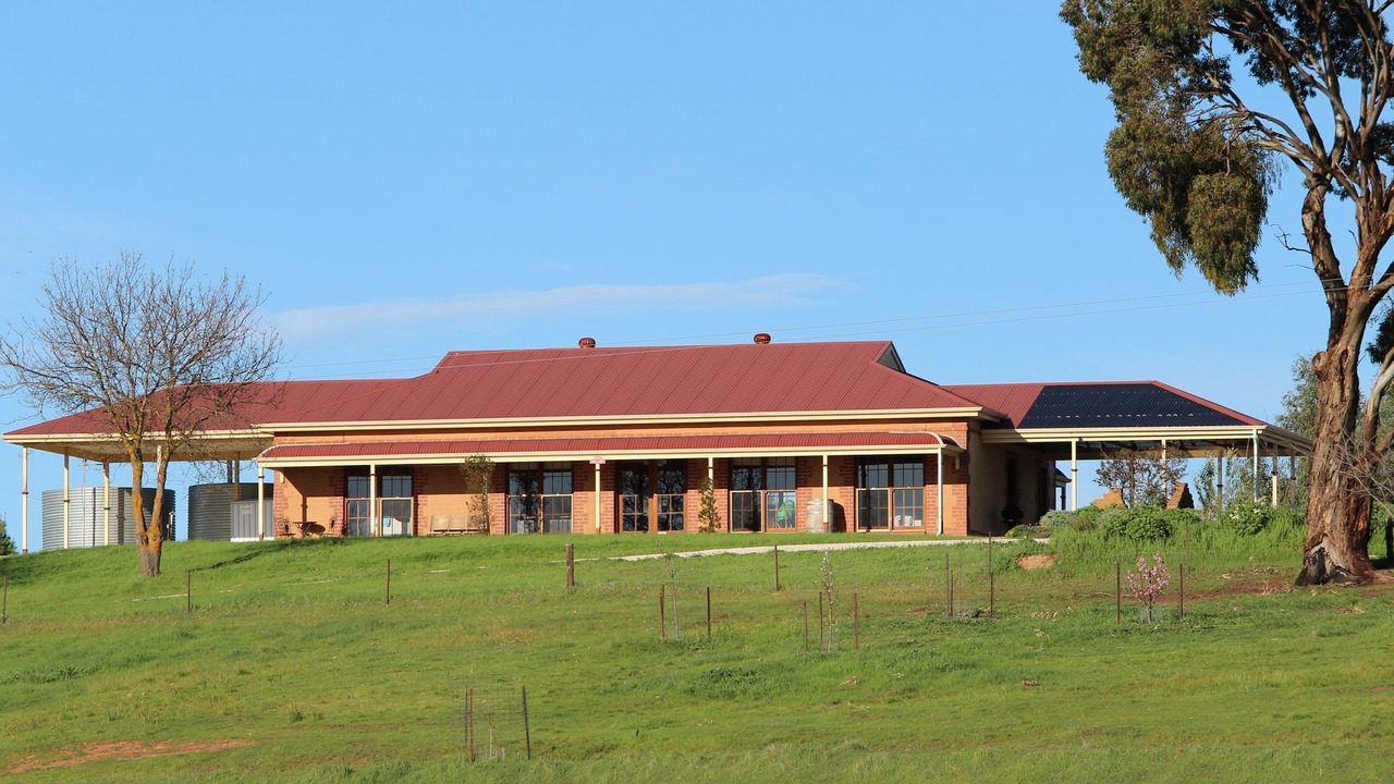 Photo of Outdoor in Emu Flat