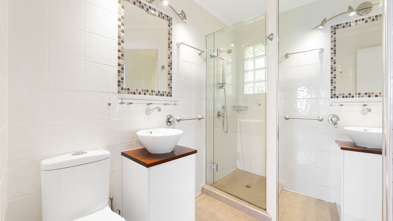 Photo of Bathroom in Battery Hill