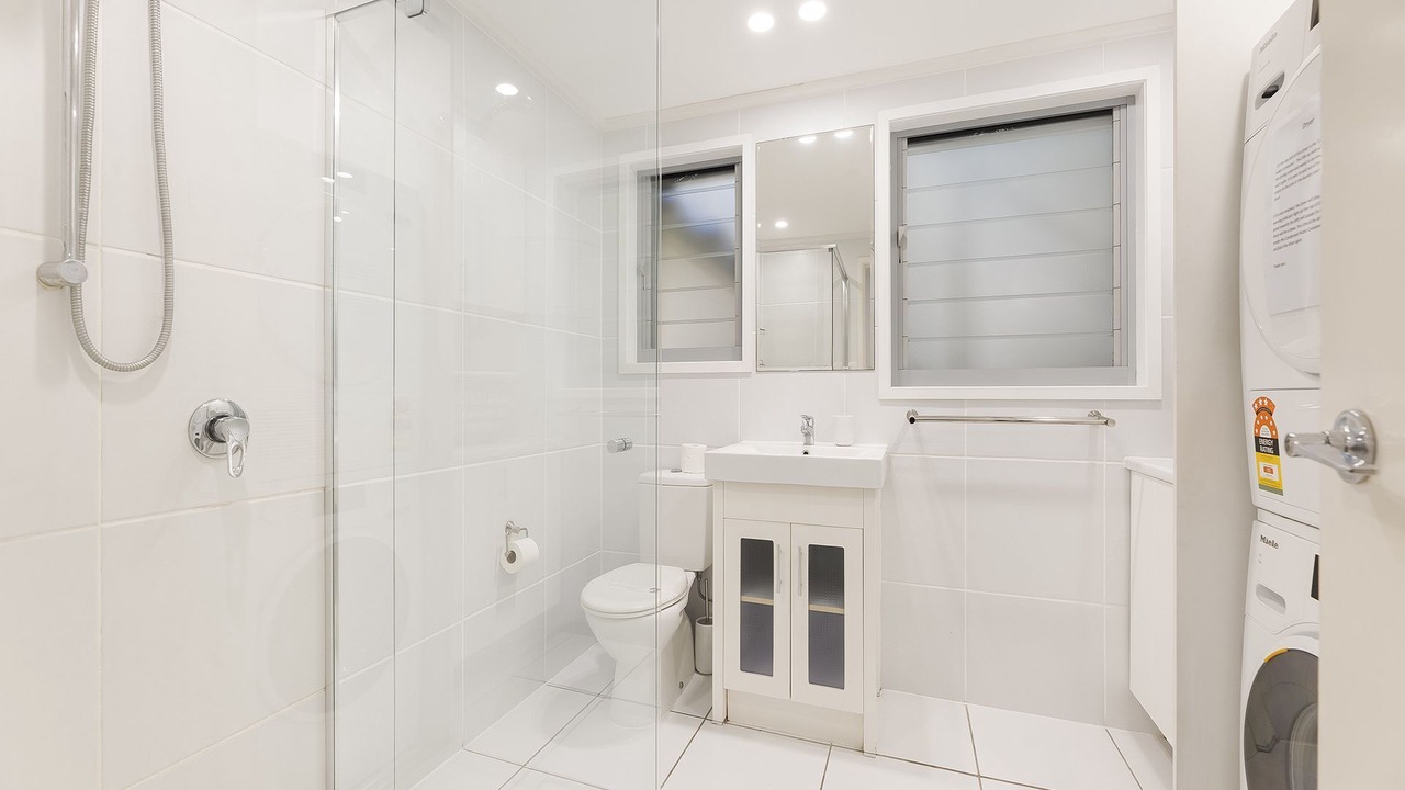 Photo of Bathroom in Battery Hill