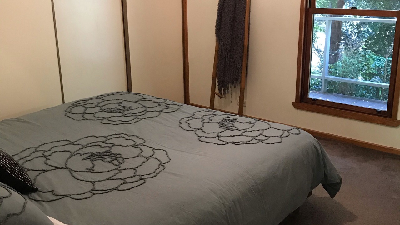 Photo of Bedroom in Wandiligong