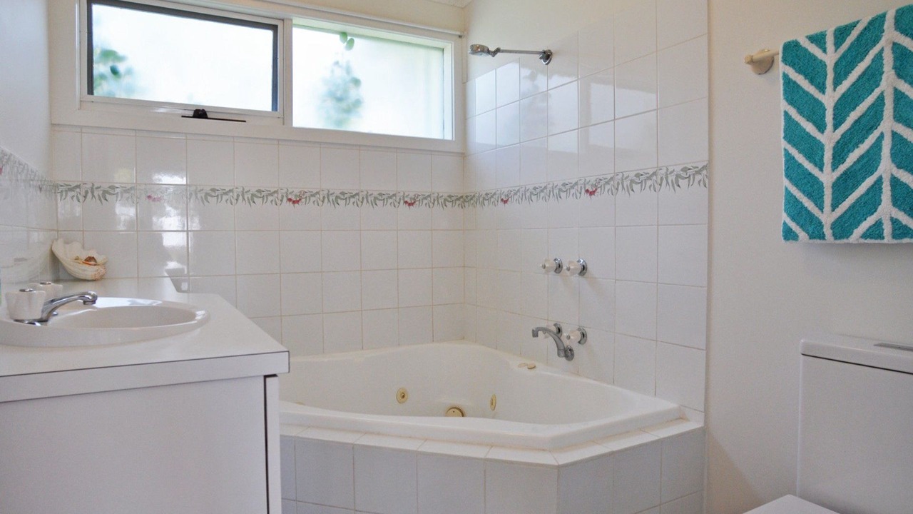 Photo of Bathroom in Inverloch