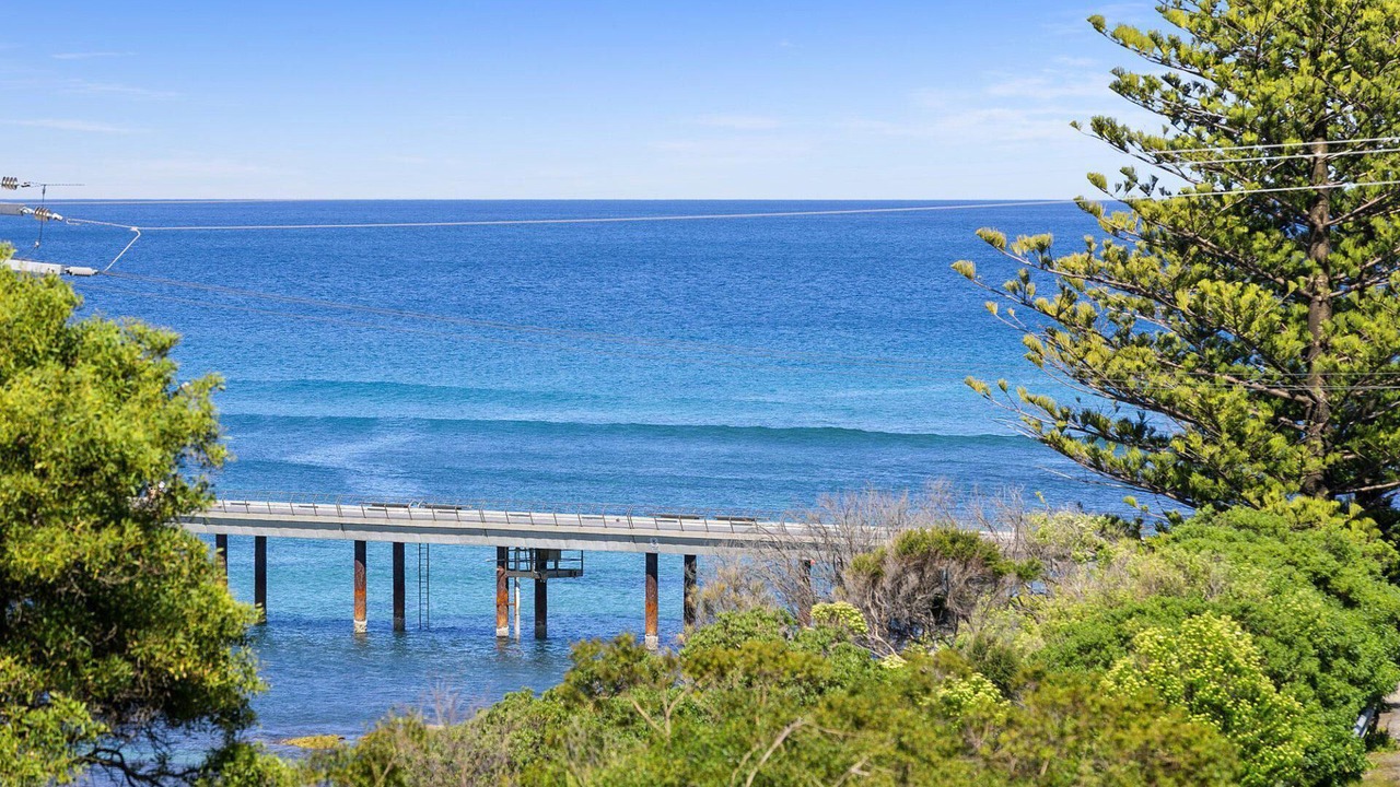 Photo of Others in Lorne