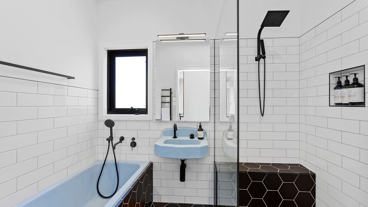 Photo of Bathroom in Apollo Bay