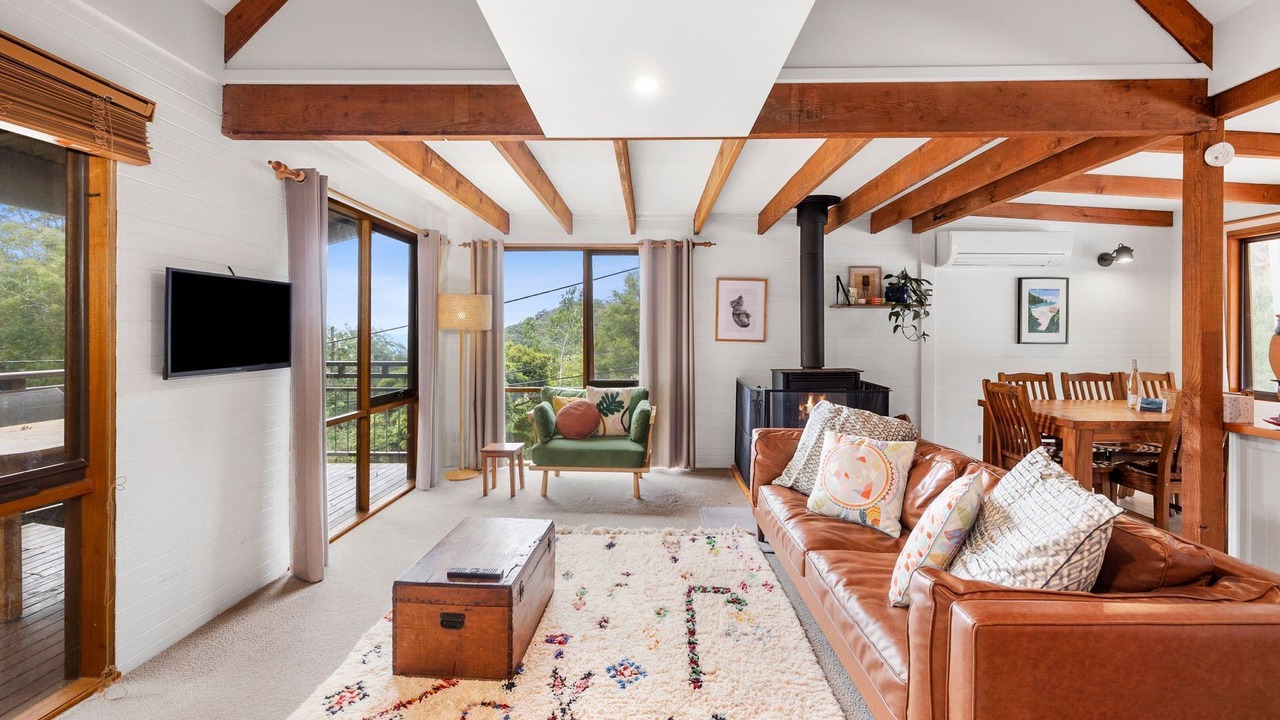 Photo of Livingroom in Wye River