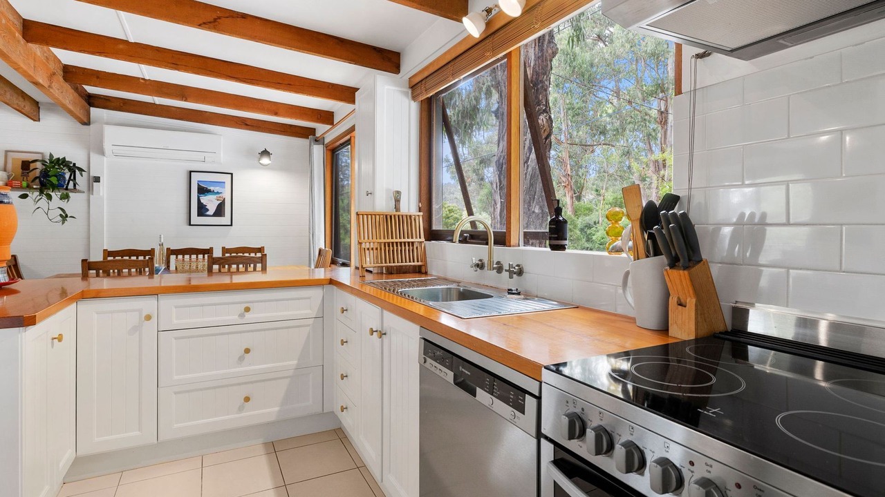 Photo of Kitchen in Wye River