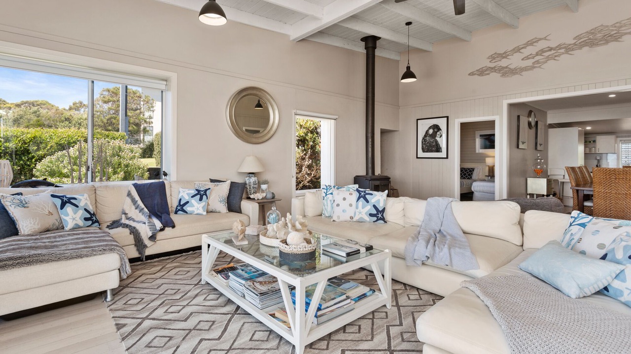 Photo of Livingroom in Binalong Bay