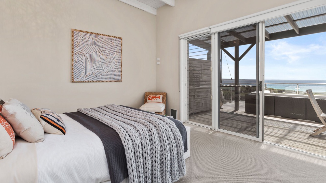 Photo of Bedroom in Binalong Bay
