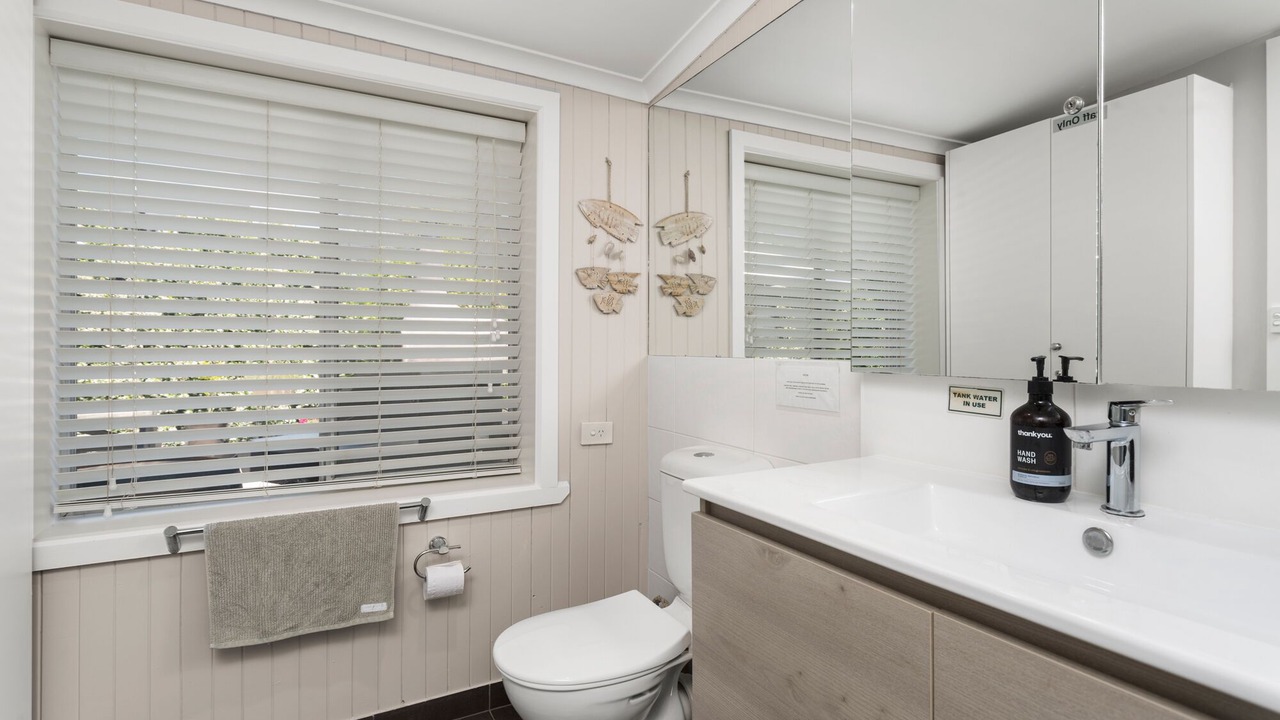 Photo of Bathroom in Binalong Bay