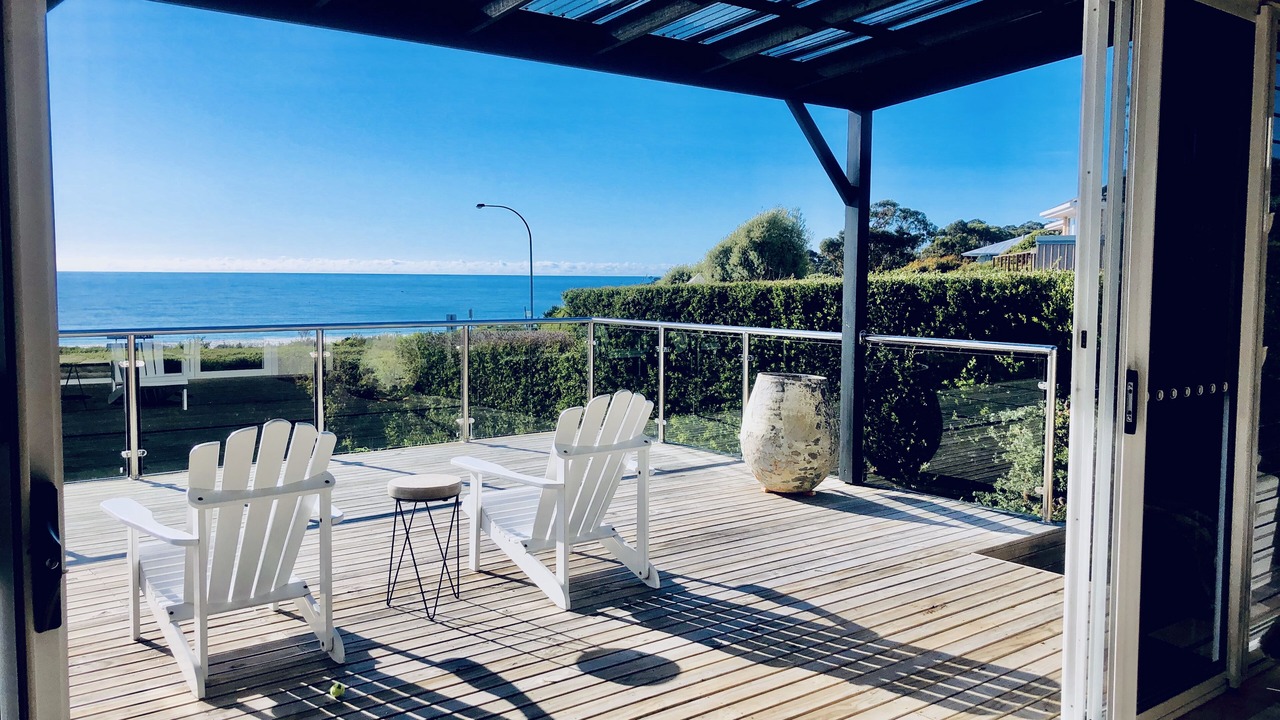 Photo of Patio Balcony in Binalong Bay