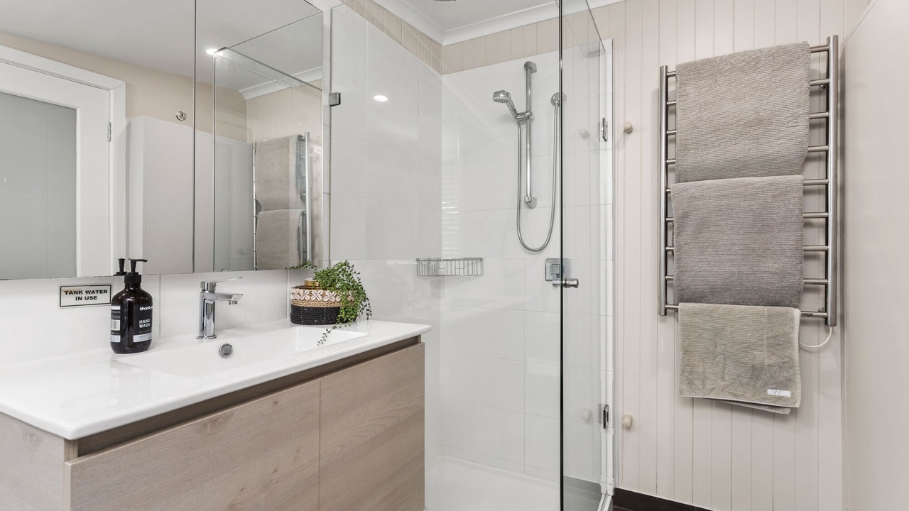 Photo of Bathroom in Binalong Bay