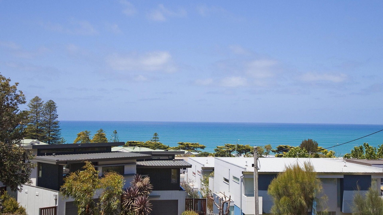 Photo of Others in Lorne