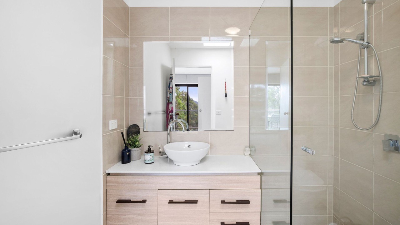Photo of Bathroom in Lorne