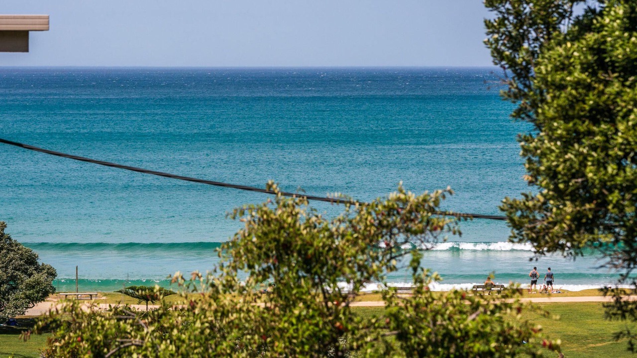 Photo of Others in Lorne