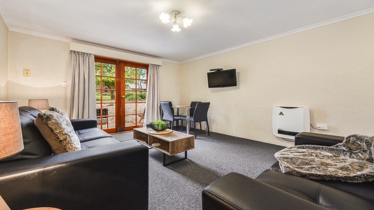 Photo of Livingroom in Newnham