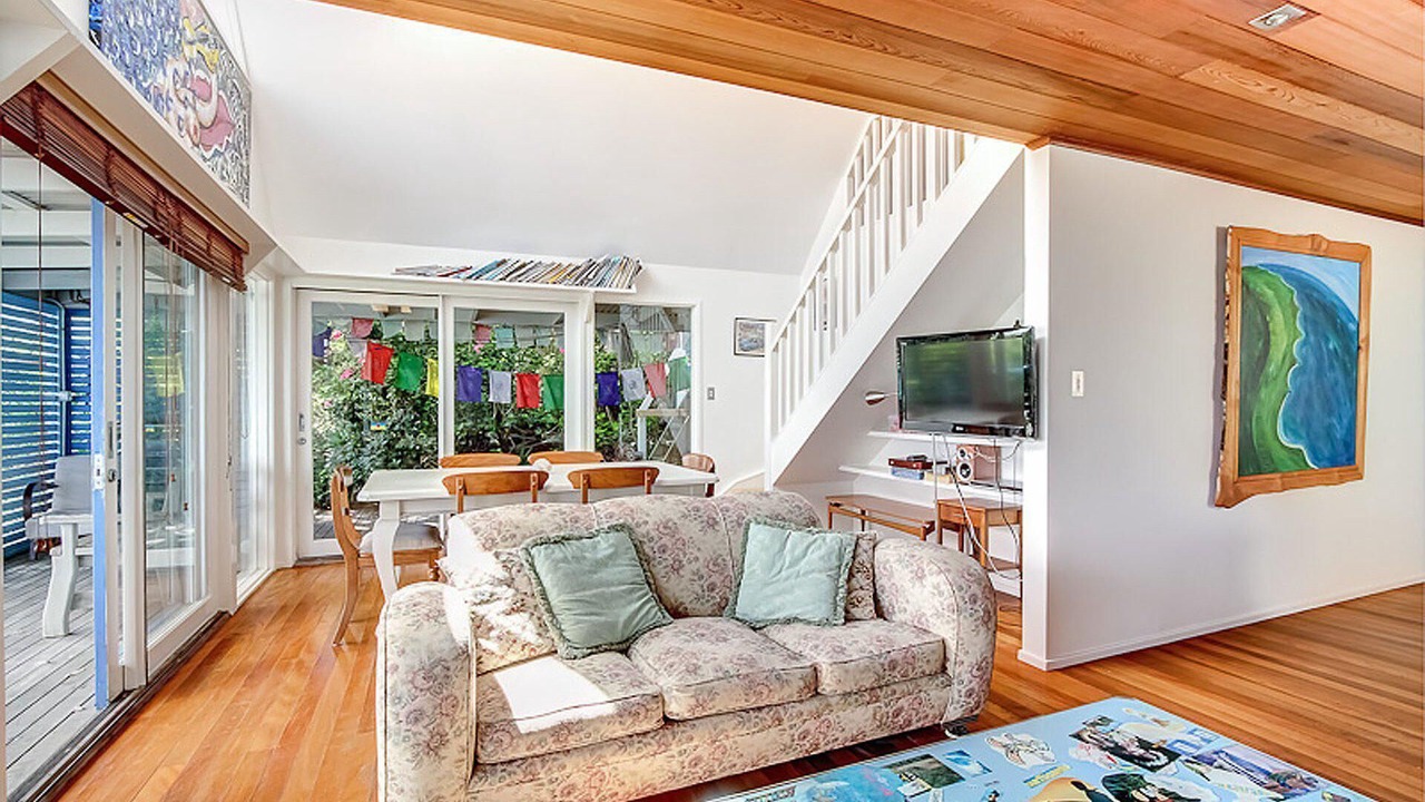 Photo of Livingroom in Seal Rocks