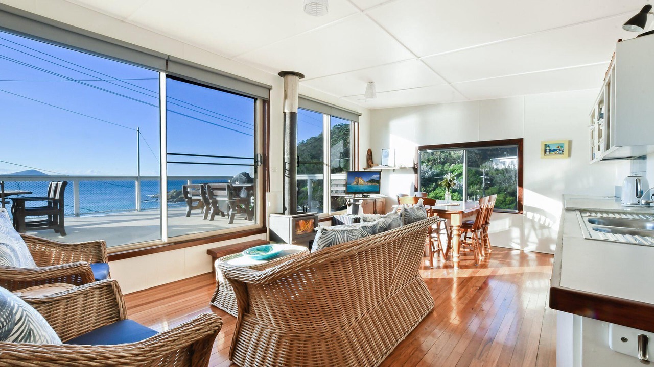 Photo of Livingroom in Seal Rocks