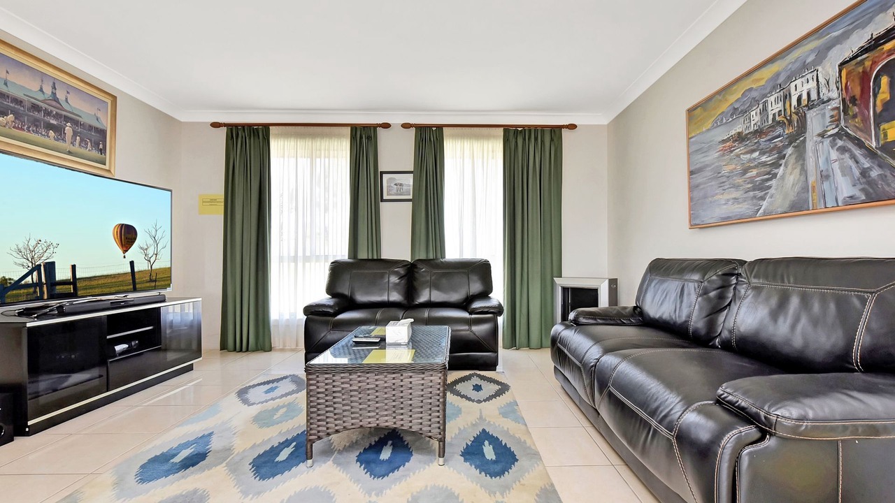 Photo of Livingroom in Allandale