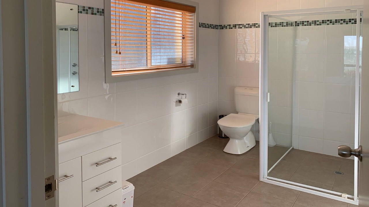 Photo of Bathroom in Lake Wangary