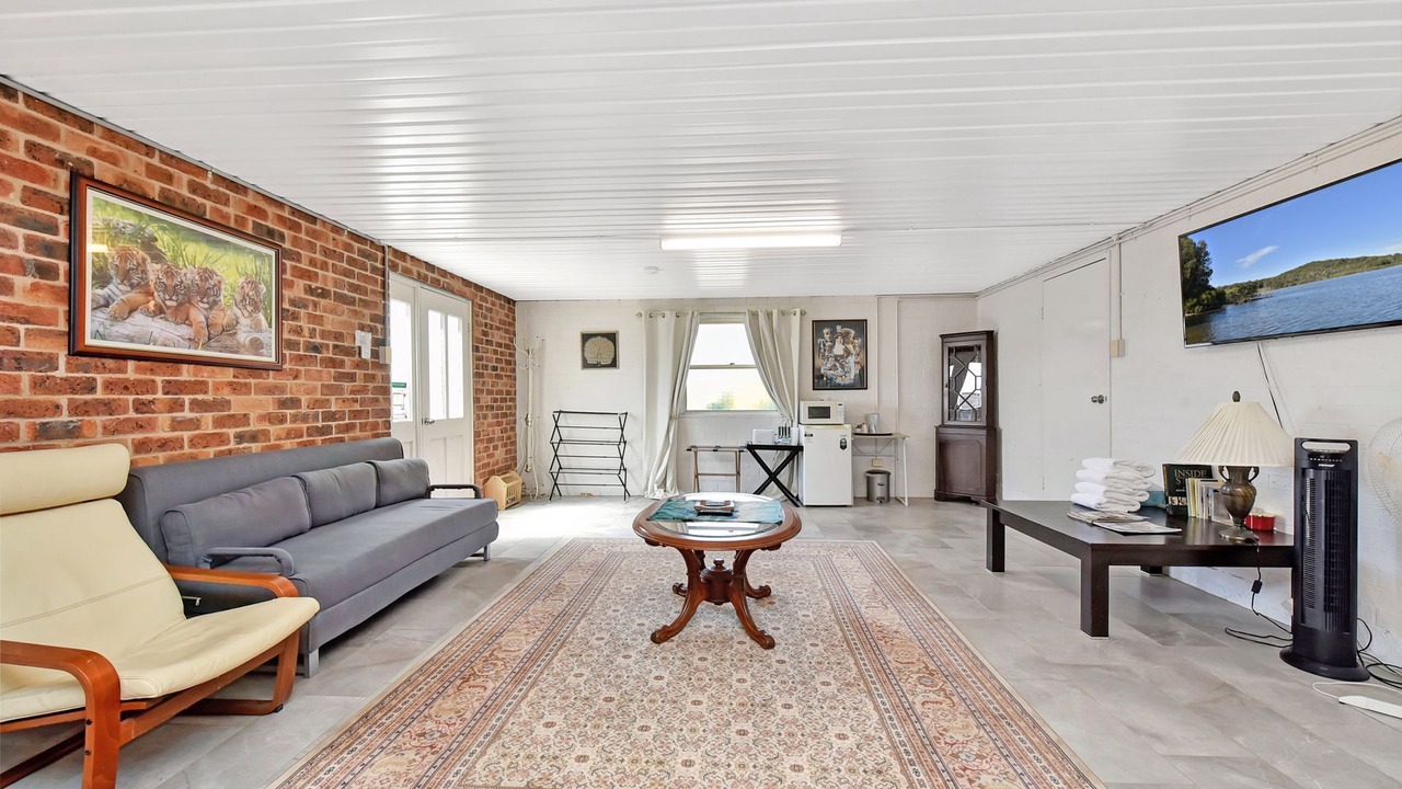Photo of Livingroom in Allandale