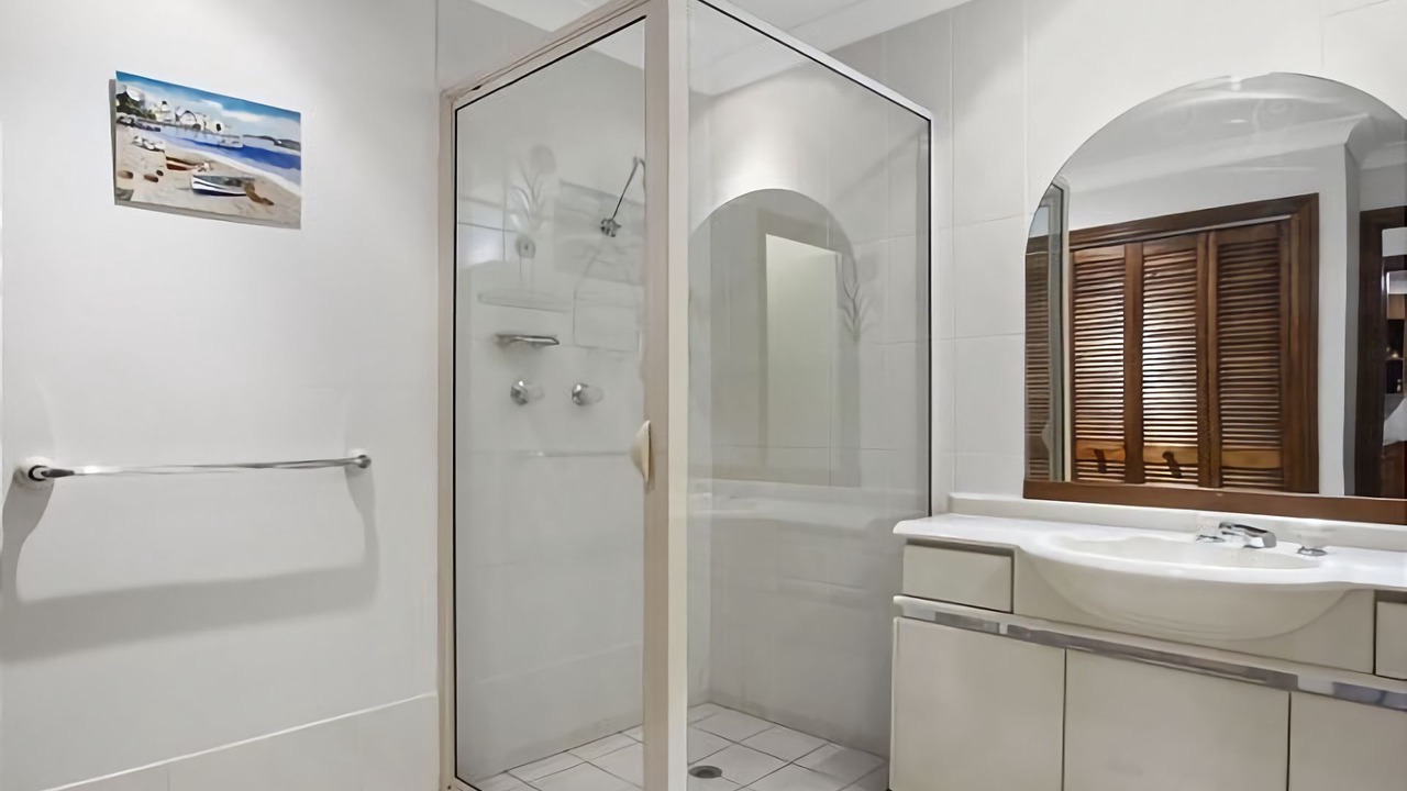 Photo of Bathroom in Batehaven