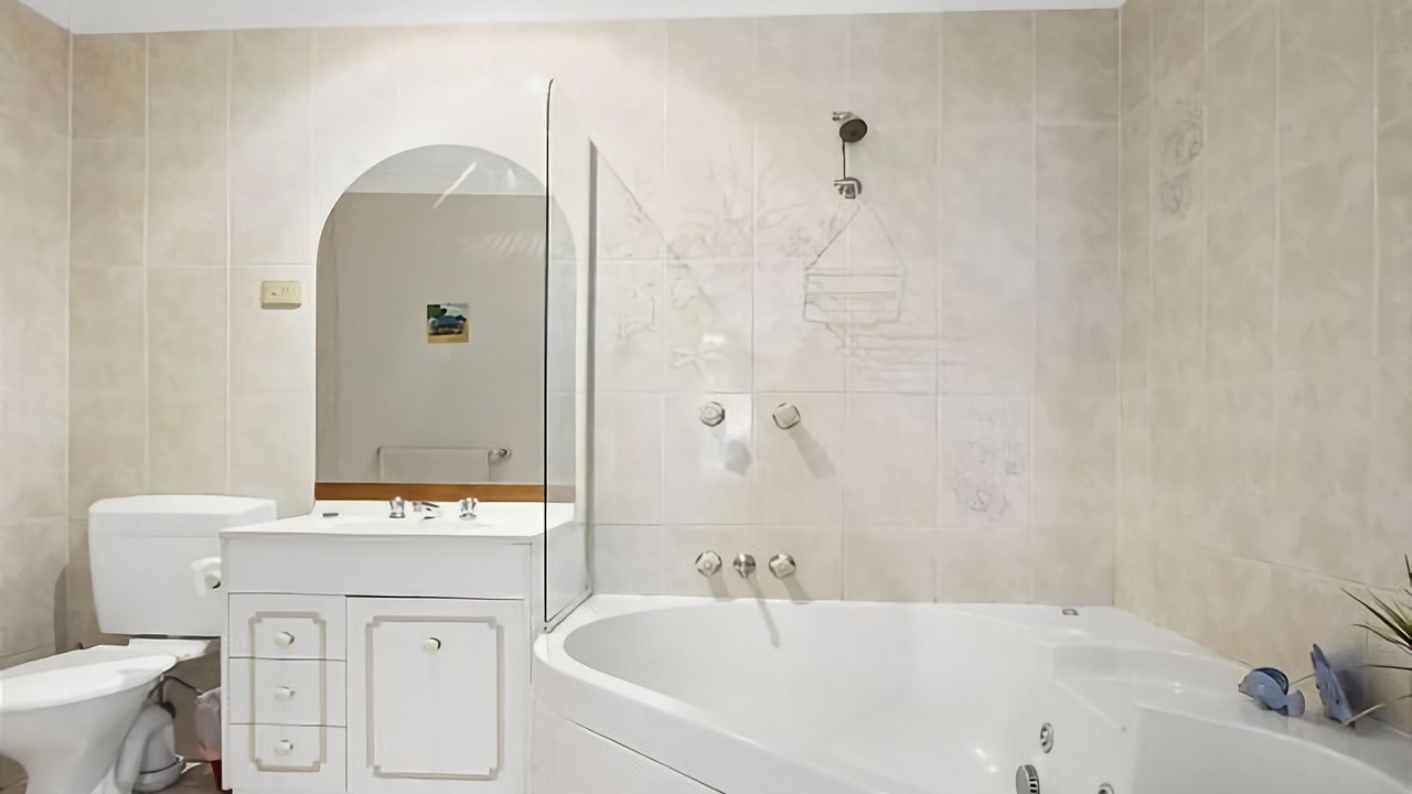 Photo of Bathroom in Batehaven