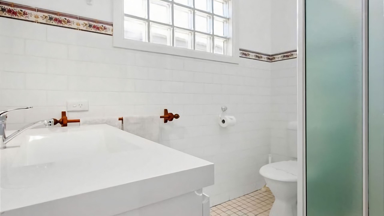Photo of Bathroom in Denhams Beach